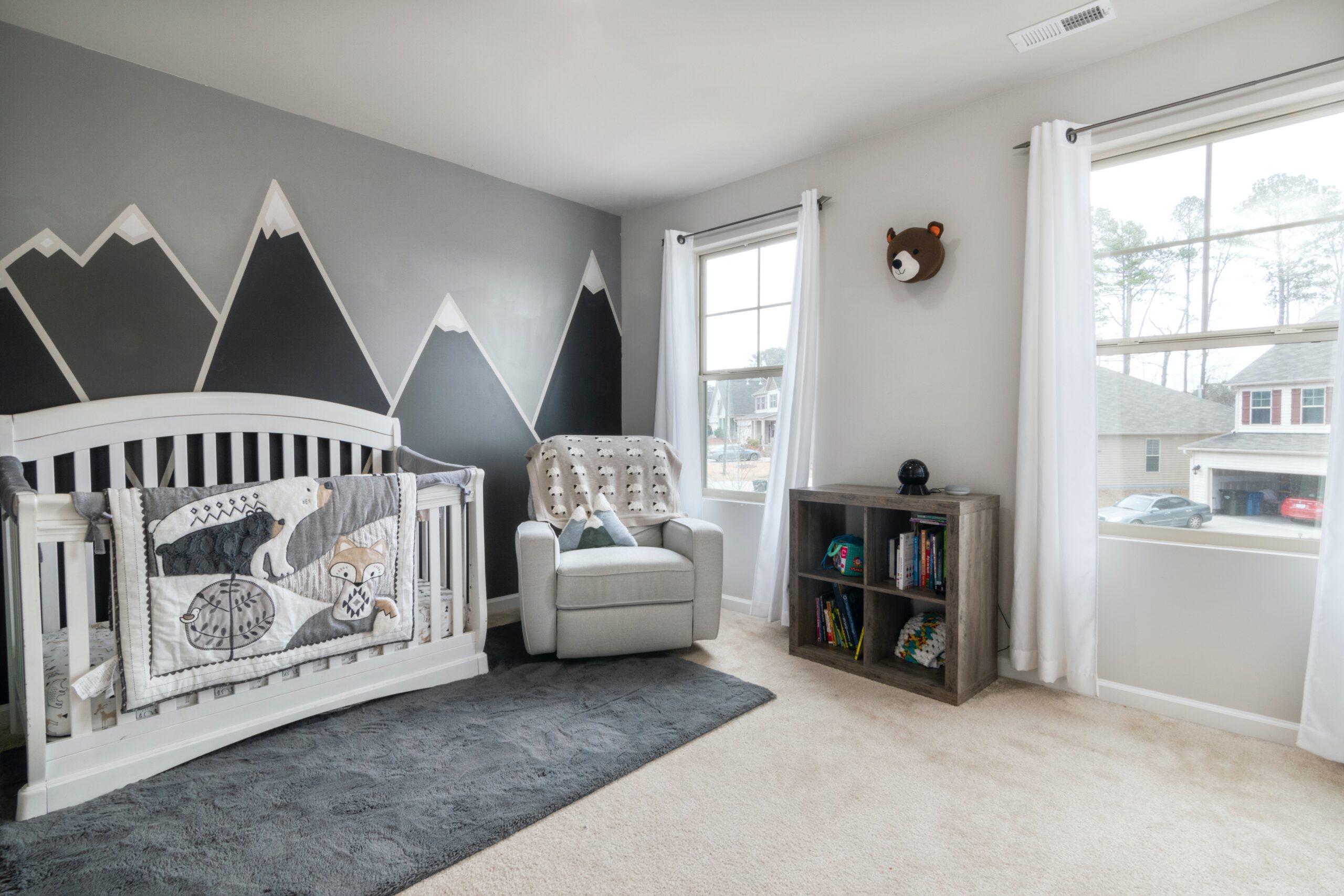 Designing a Nursery: Tips for a Cozy and Practical Baby Room