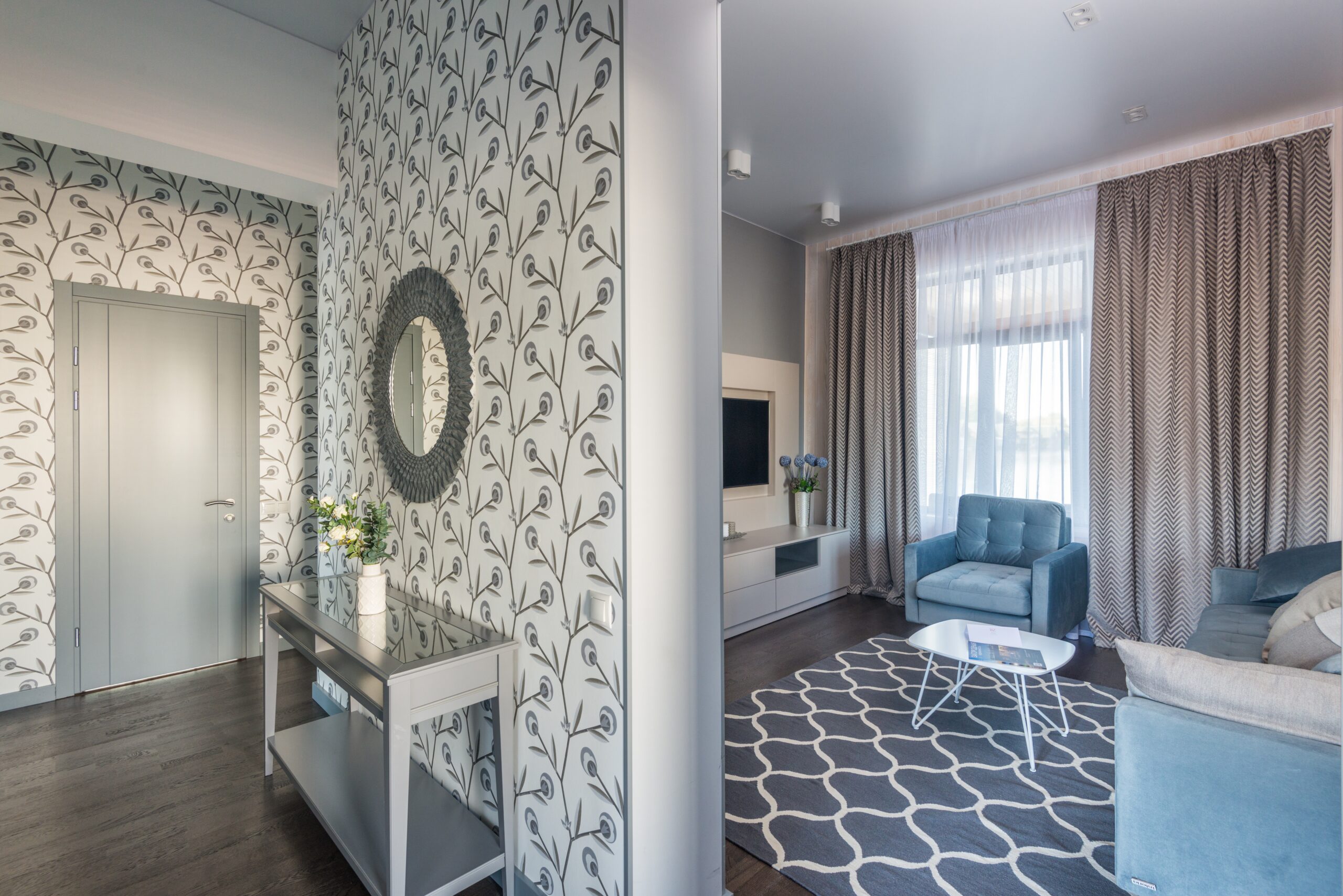 Creative Ideas for Designing a Functional and Stylish Entryway