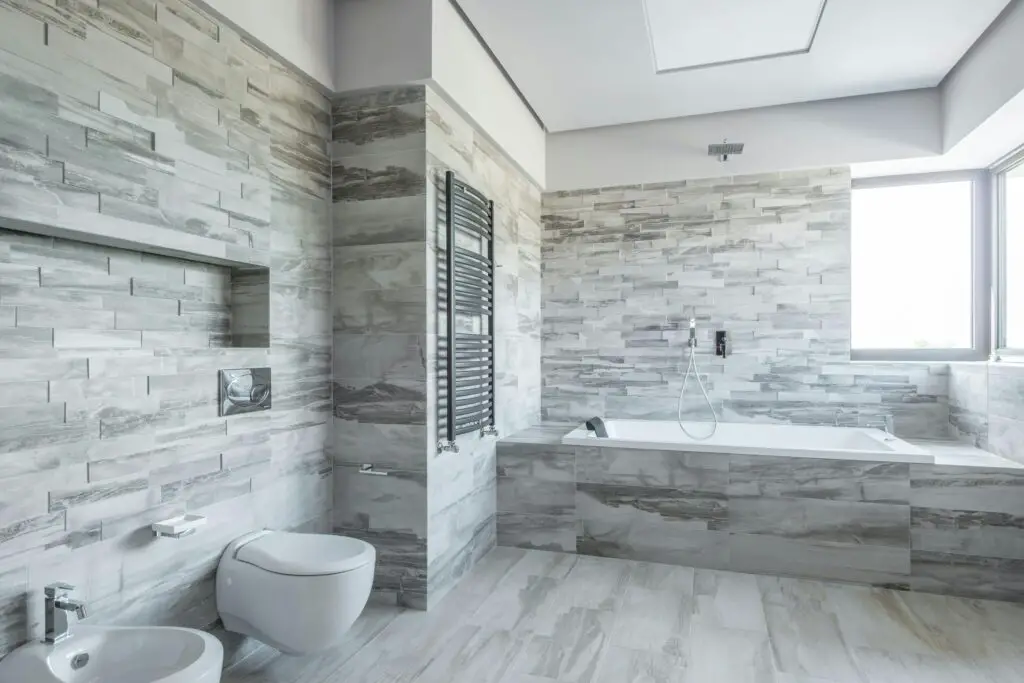 Styling Tips for a Modern and Minimalist Bathroom